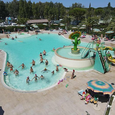 Happy Camp Mobile Homes In Camping Village Free Time Marina Di Bibbona Luaran gambar