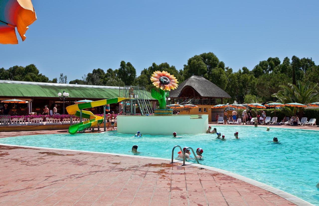 Happy Camp Mobile Homes In Camping Village Free Time Marina Di Bibbona Luaran gambar